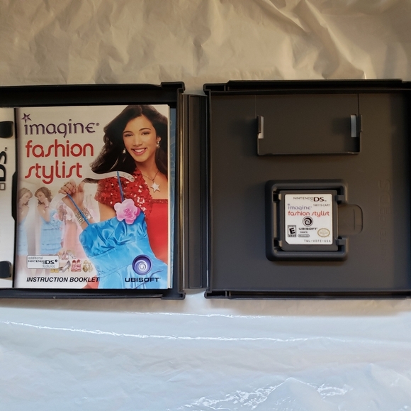 💕3/$20 CLOSET CLEAROUT Fashion Stylist DS Game - Picture 3 of 5